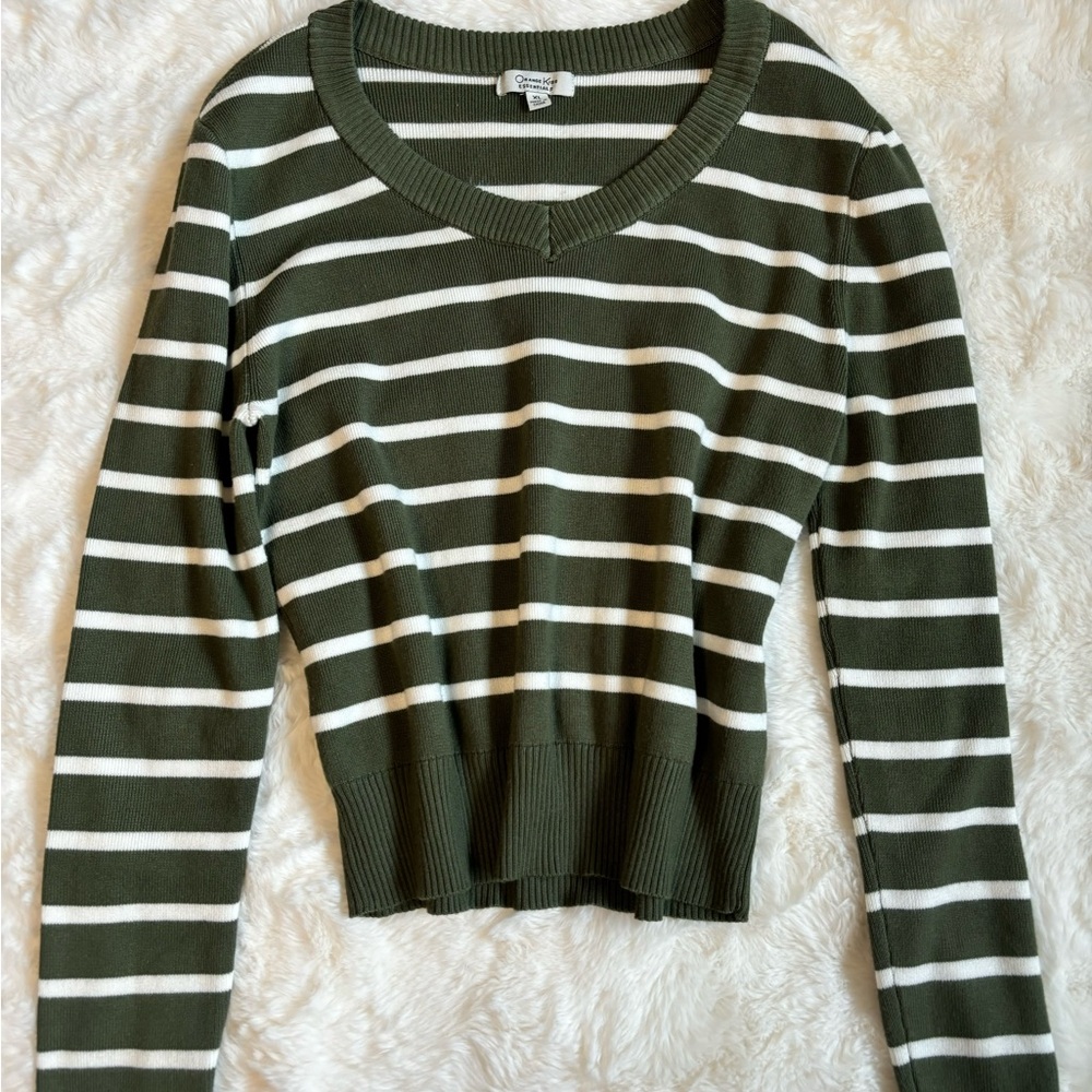 Chaps Dark Olive Green and White Crop Ribbed Sweatshirt